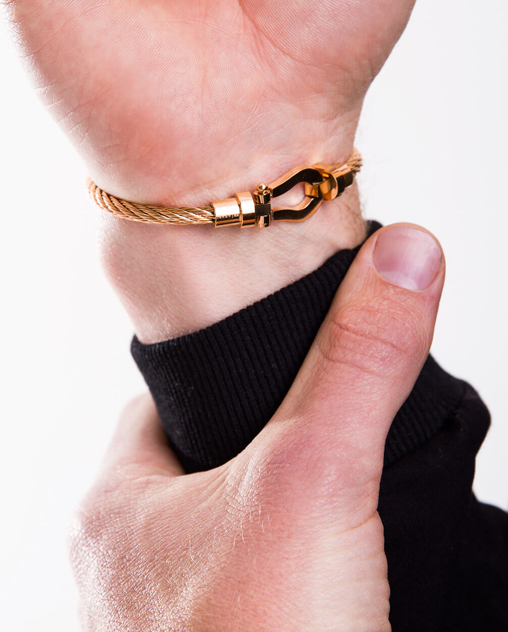 Black Cotton Rope Bracelet with Adjustable Screw Clasp, Gio | Caligio –  CALIGIO